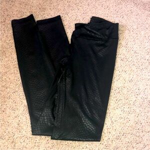 BCBG max Azra snakeskin leggings size extra small